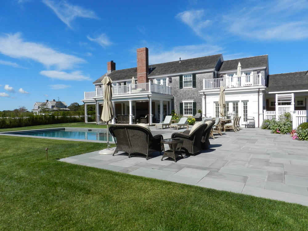 Cape Cod Home 995195