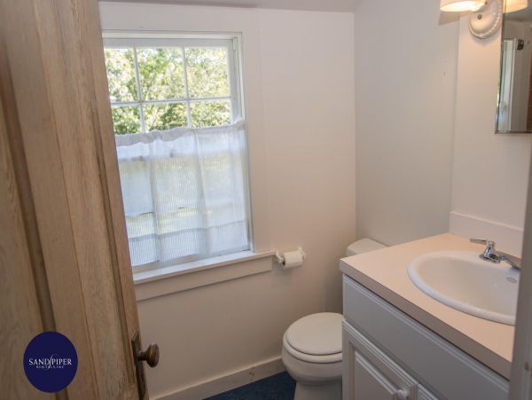 Cape Cod Home 995196