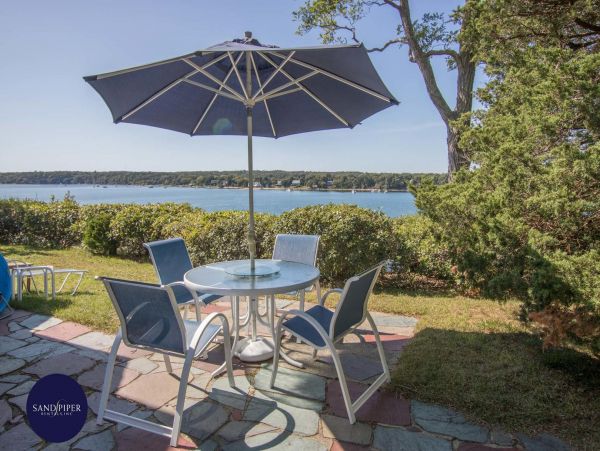 Cape Cod Home 995196