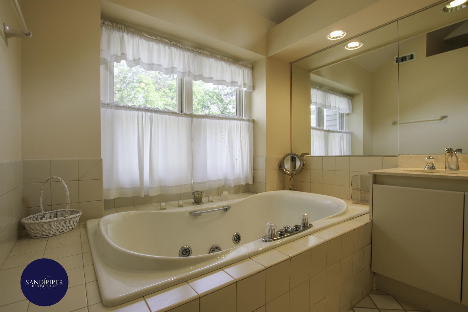 Cape Cod Condo 995197