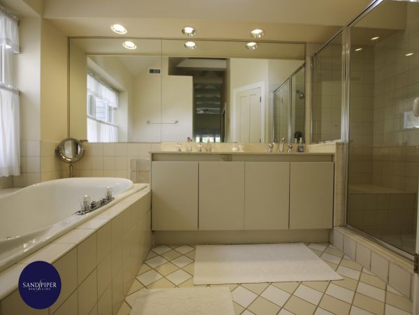 Cape Cod Condo 995197
