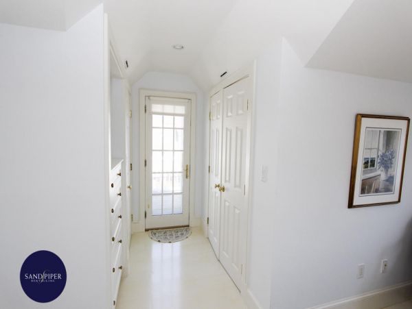 Cape Cod Home 995198