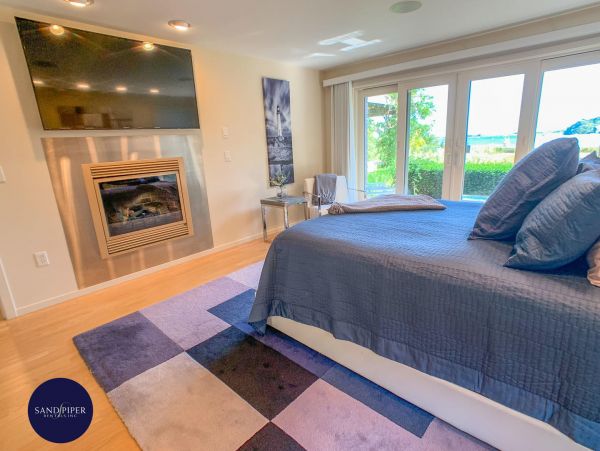 Cape Cod Home 995199