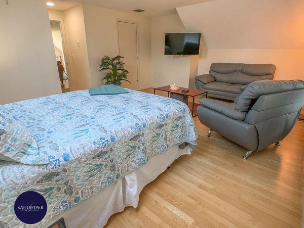 Cape Cod Home 995199