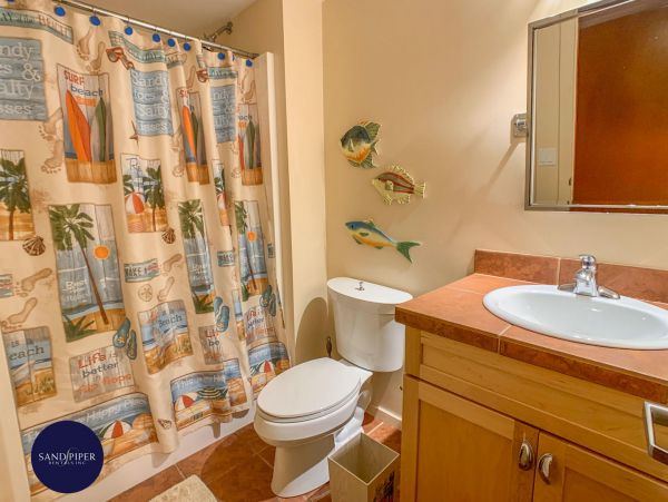 Cape Cod Home 995199