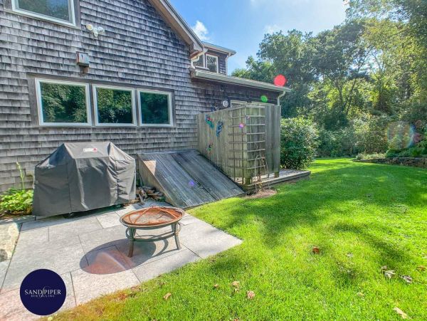 Cape Cod Home 995199