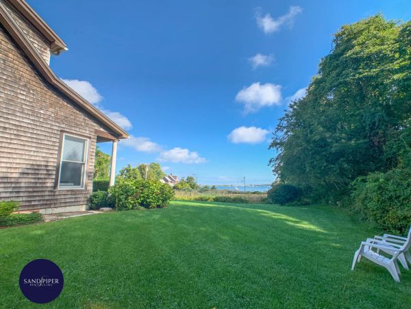 Cape Cod Home 995199