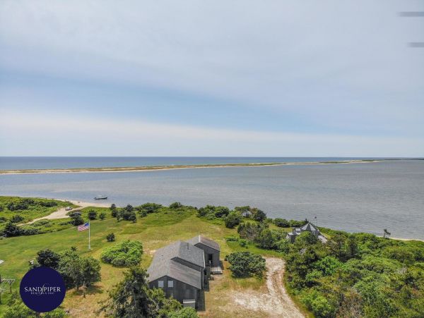 Cape Cod Home 995200