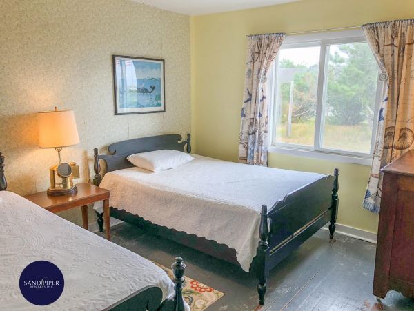 Cape Cod Home 995200