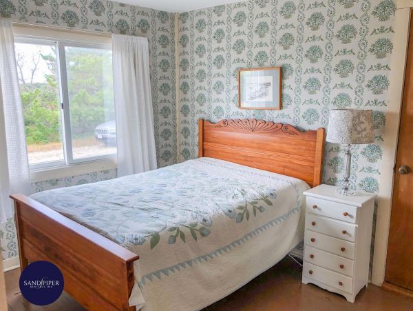 Cape Cod Home 995200