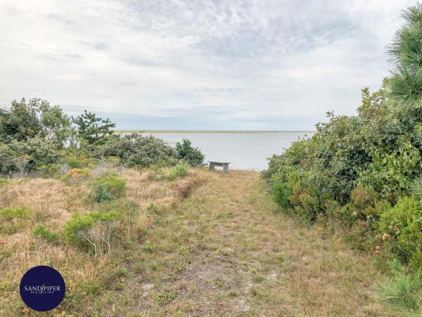 Cape Cod Home 995200