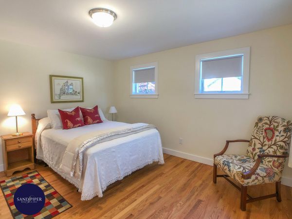 Cape Cod Home 995201