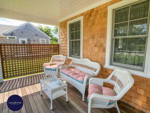 Cape Cod Home 995201