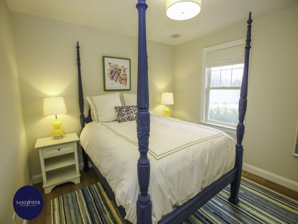 Cape Cod Home 995202