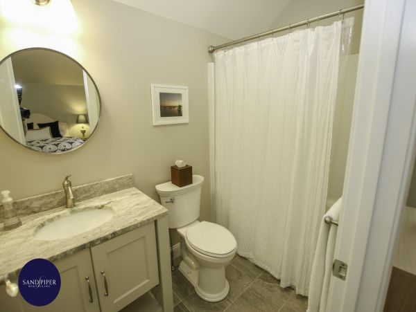 Cape Cod Home 995202