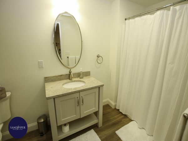 Cape Cod Home 995202
