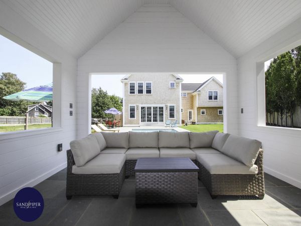 Cape Cod Home 995202