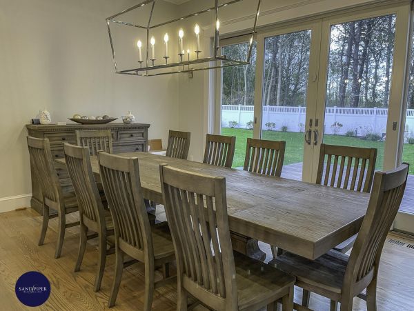 Cape Cod Home 995203