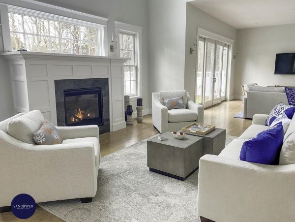 Cape Cod Home 995203