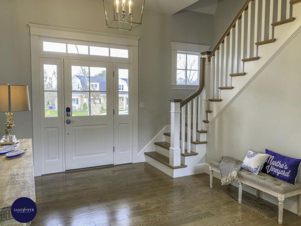 Cape Cod Home 995203