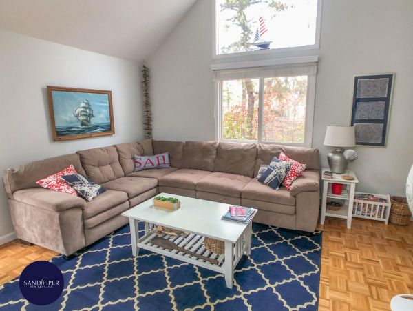 Cape Cod Home 995205