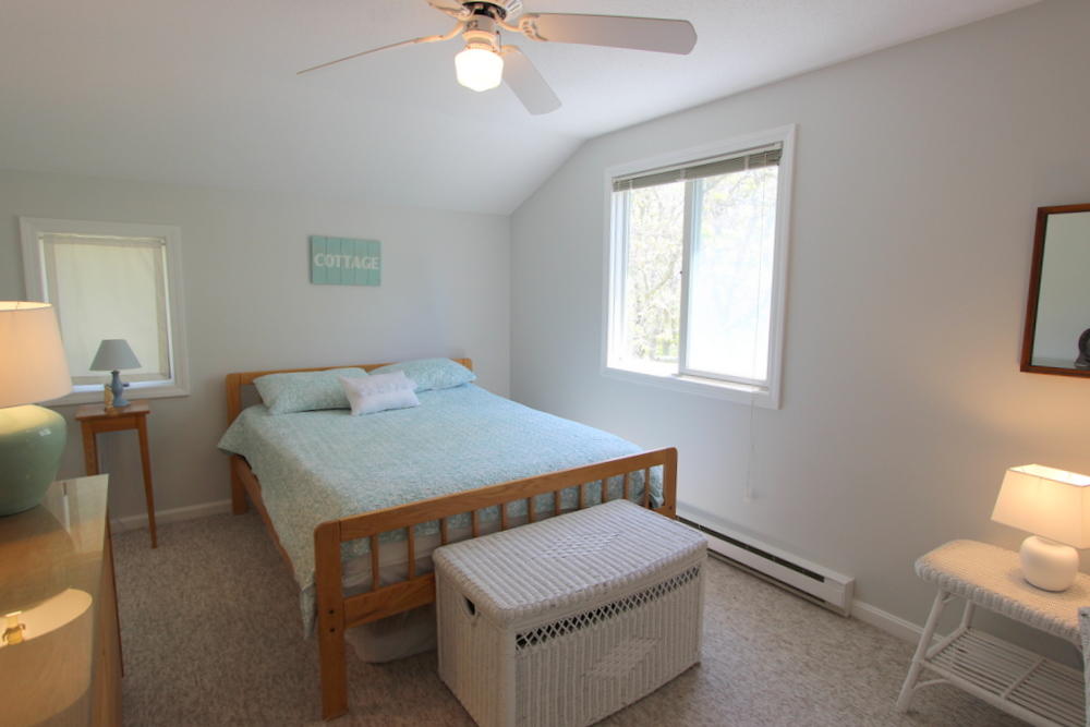 Cape Cod Home 995205