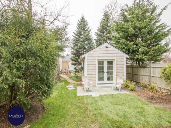 Cape Cod Home 995206