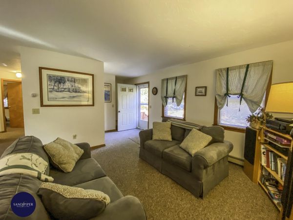 Cape Cod Home 995207