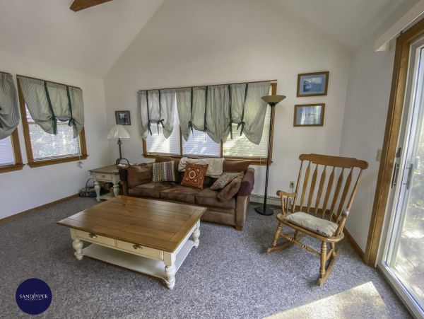 Cape Cod Home 995207