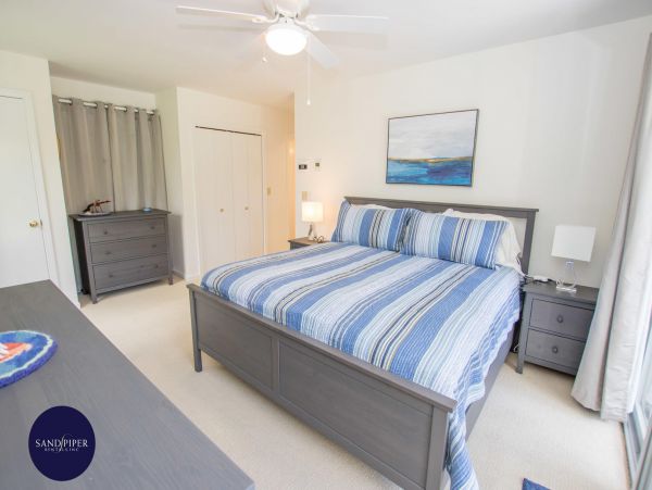 Cape Cod Home 995208