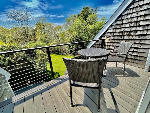 Cape Cod Home 995208