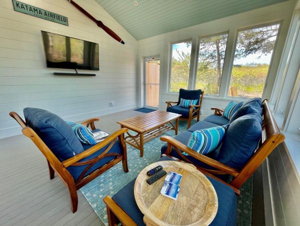 Cape Cod Home 995208