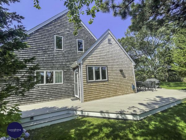 Cape Cod Home 995208