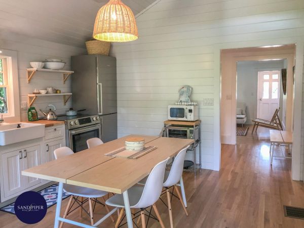 Cape Cod Home 995209