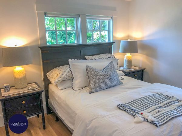 Cape Cod Home 995209