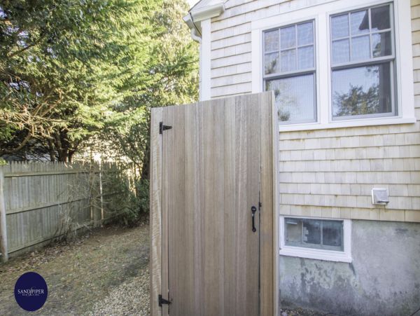 Cape Cod Home 995209