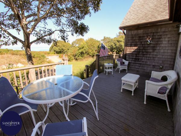 Cape Cod Home 995210