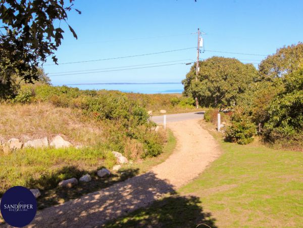 Cape Cod Home 995210