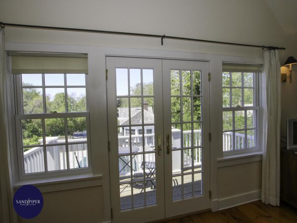 Cape Cod Home 995212
