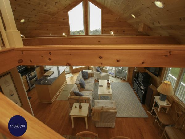 Cape Cod Home 995214