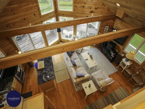 Cape Cod Home 995214