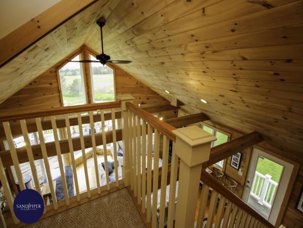 Cape Cod Home 995214