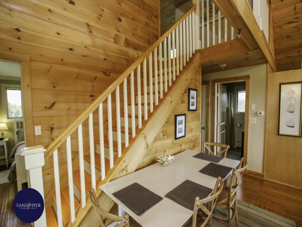 Cape Cod Home 995214