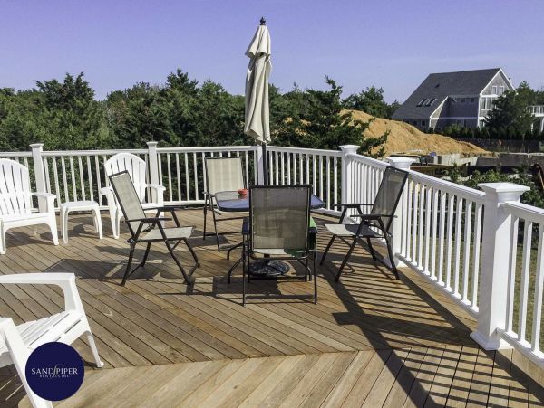Cape Cod Home 995214