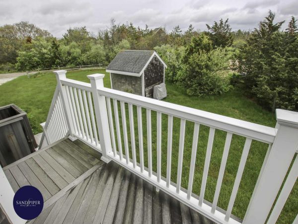 Cape Cod Home 995214