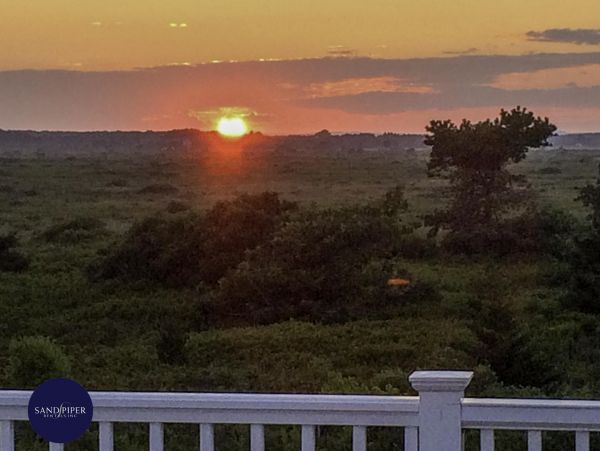 Cape Cod Home 995214