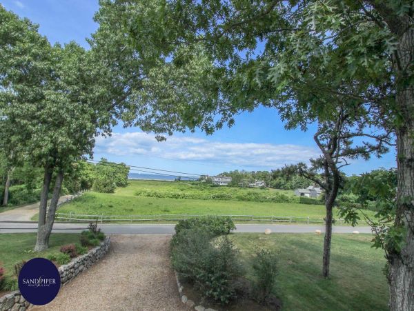 Cape Cod Home 995215