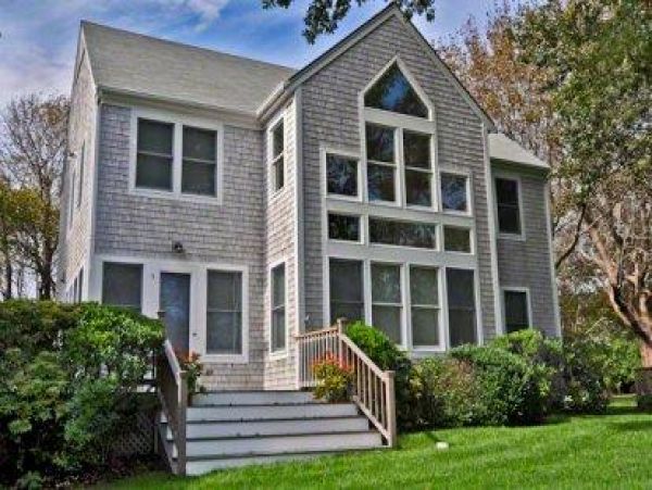 Cape Cod Home 995215