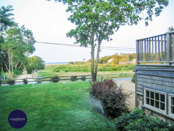 Cape Cod Home 995215