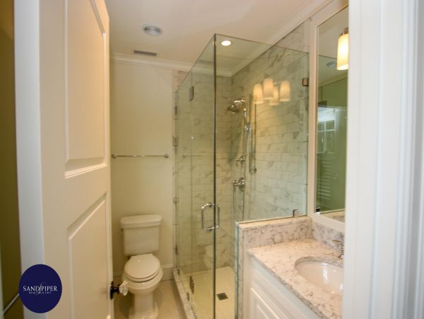Cape Cod Home 995218